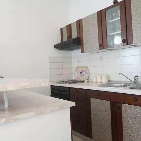 Maras Apartment *