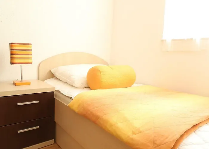 Apartman Maras *